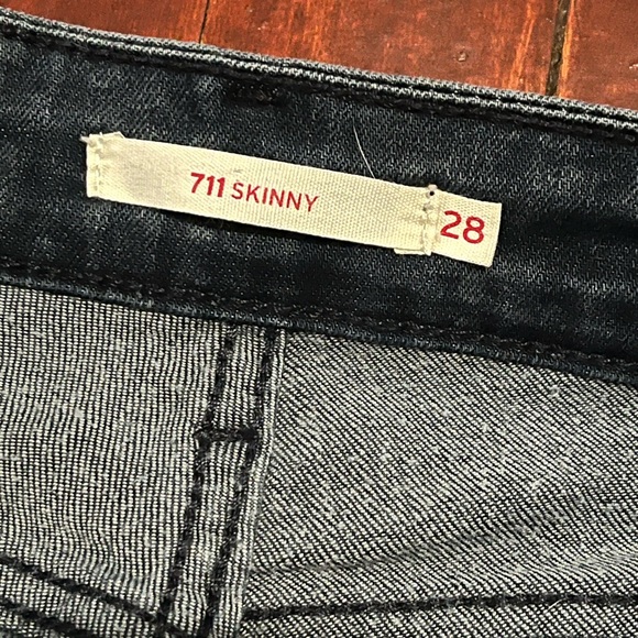 Levi 711 Skinny Jeans Capri Length Size 28 - Picture 3 of 4